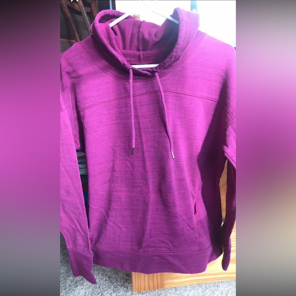 Cozy Reebok Hooded Sweatshirt